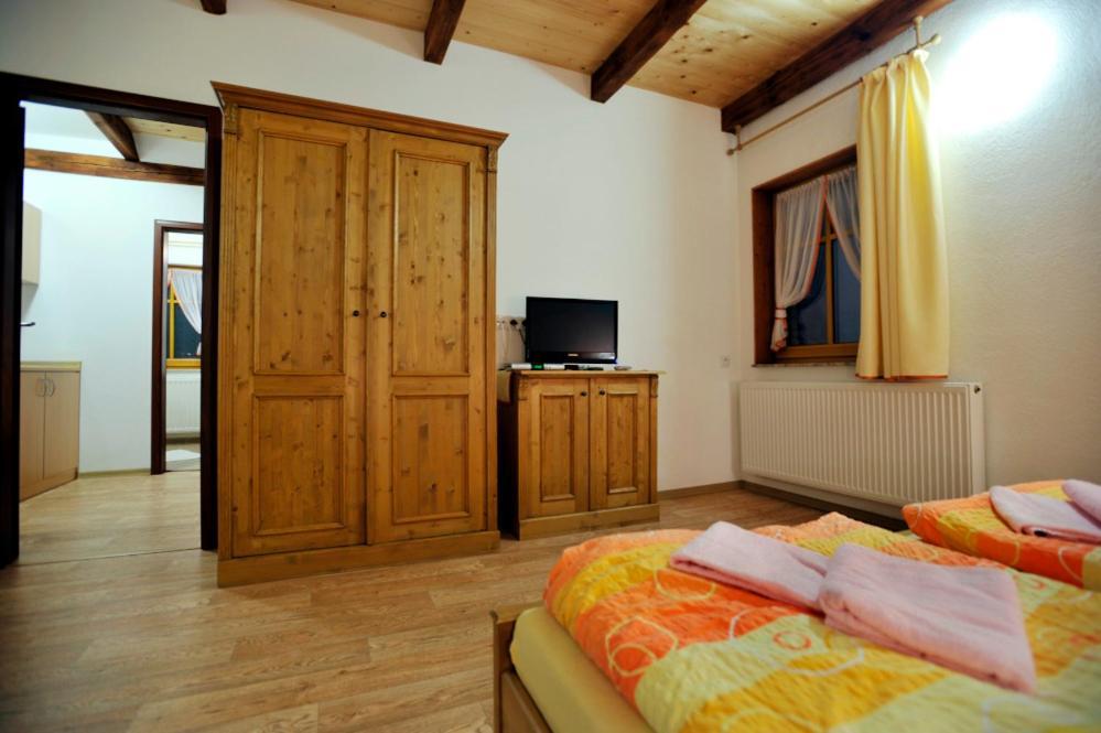 Resort Abertham - Penzion Ellen Abertamy Buitenkant foto