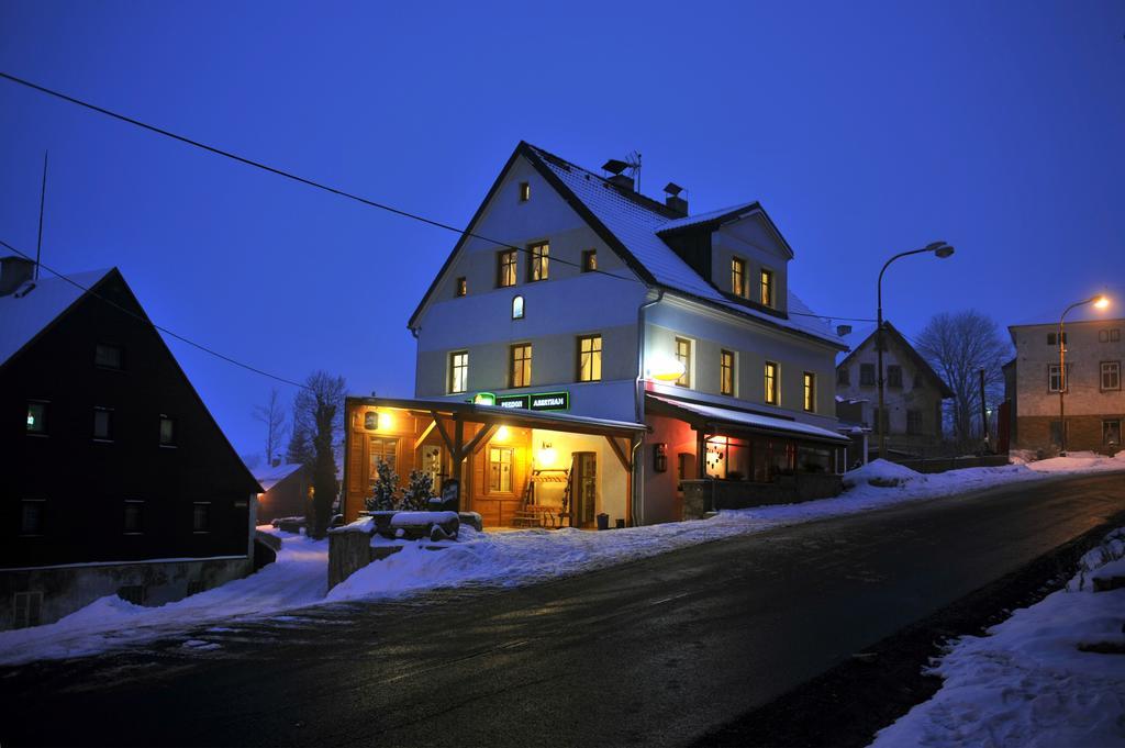 Resort Abertham - Penzion Ellen Abertamy Buitenkant foto
